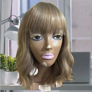 Stylish Light silvery grayish 16-18 inches Wig with Bangs